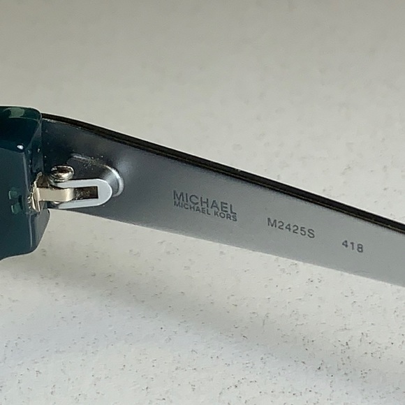 Michael Kors Sunglasses Vintage - Picture 8 of 10